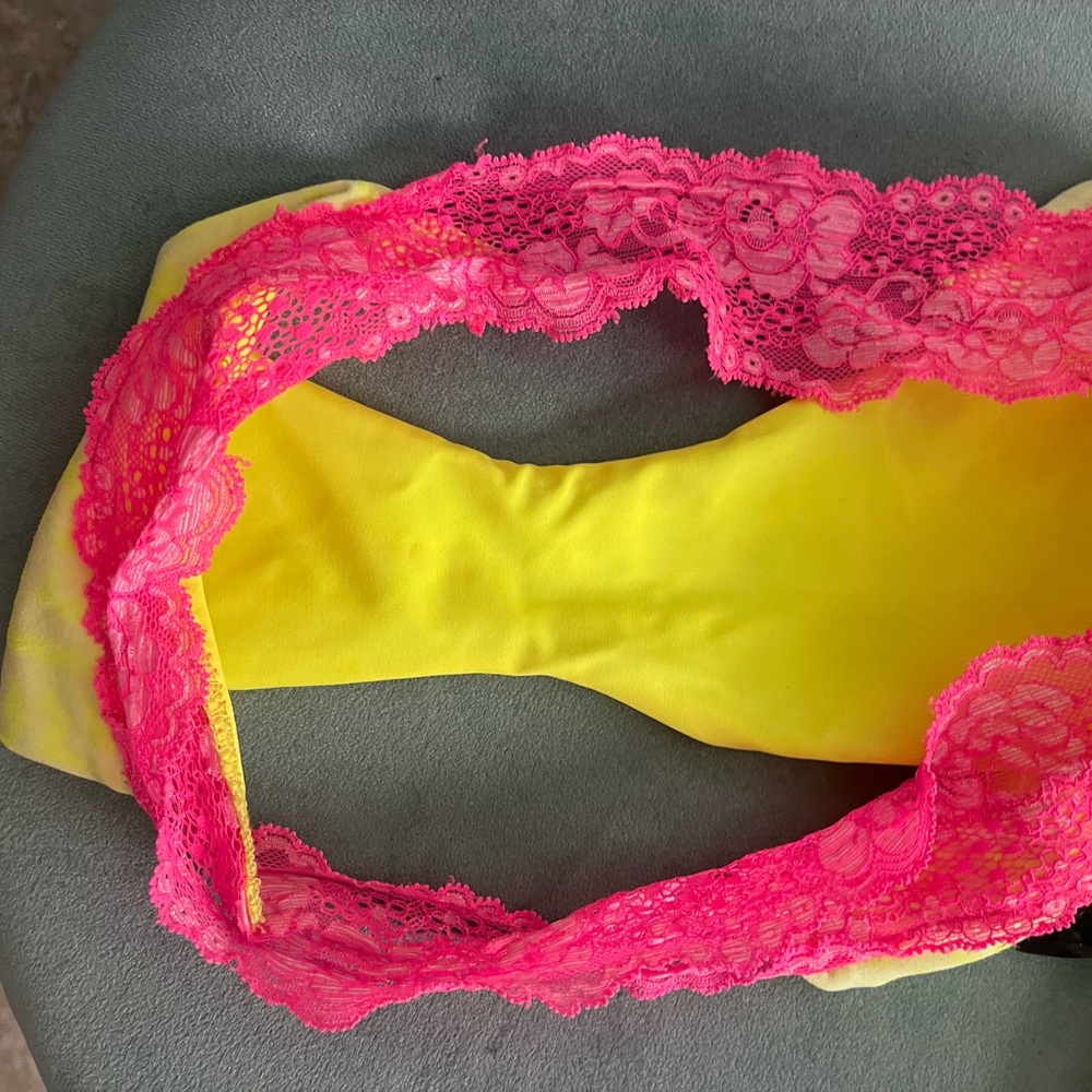 Beach Bunny Neon Yellow and Pink Lace Bikini Set BRAND NEW WITH TAGS - Picture 10 of 10